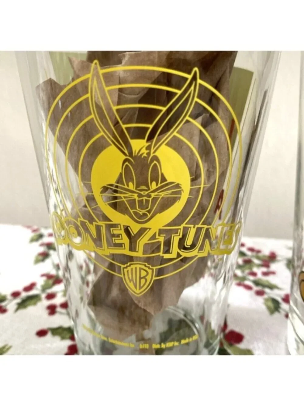 Looney Tunes Tweety Bird 2 Pint Glasses 